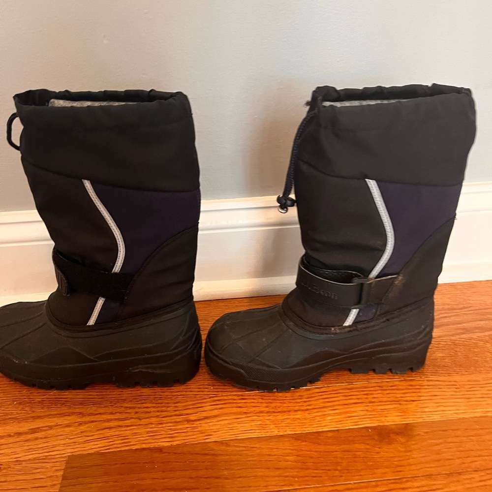 LLBean boys size 3 Northwoods boots